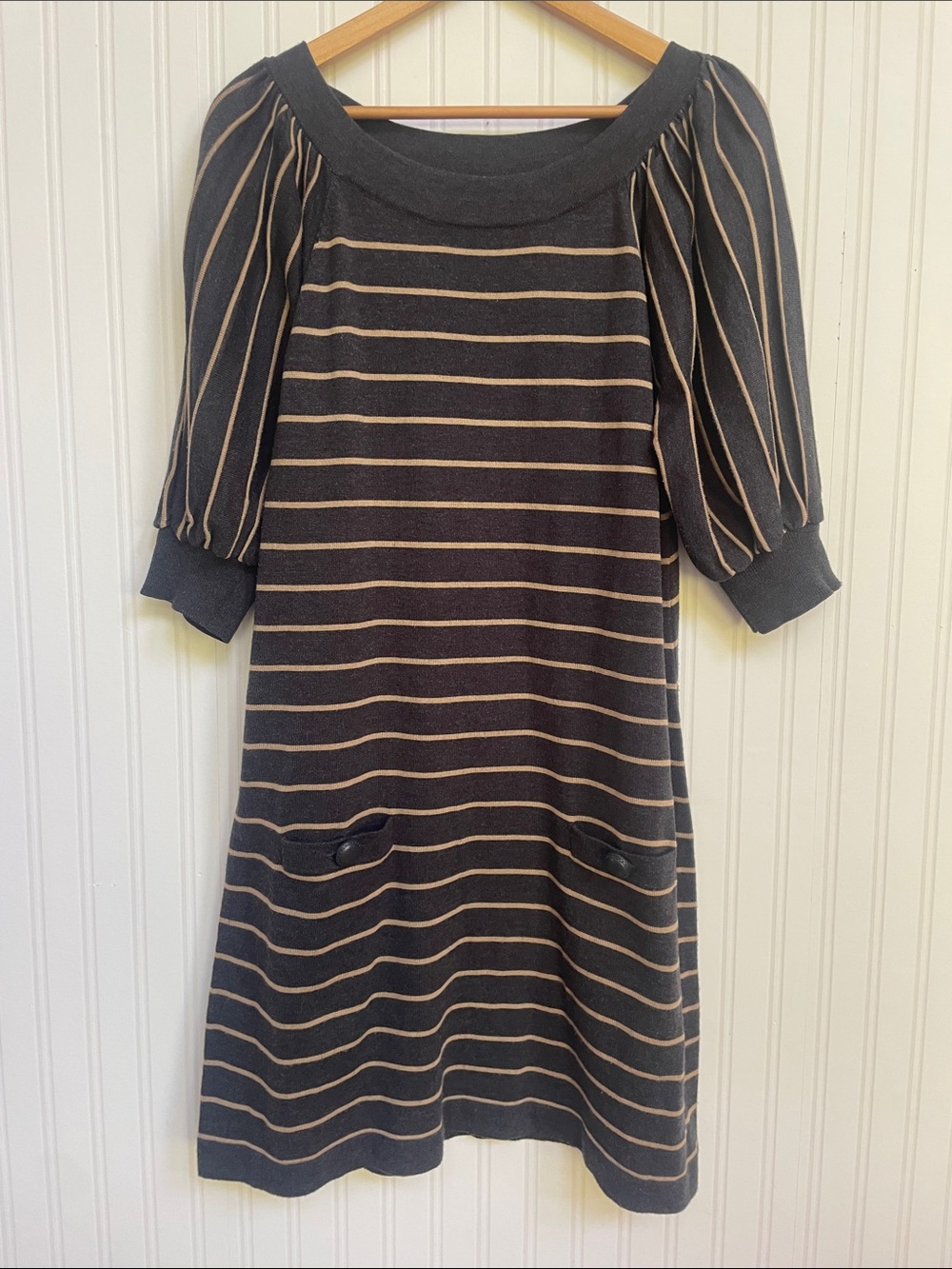 Jessica Howard Black and Tan Striped Knit Midi Dress
